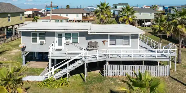 218 Coral Court