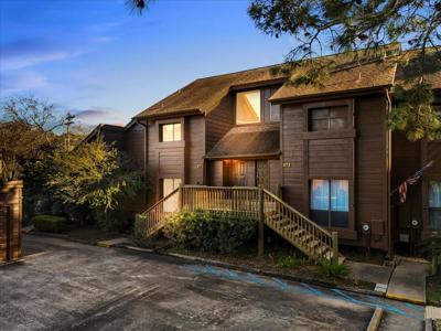671 Davis Road