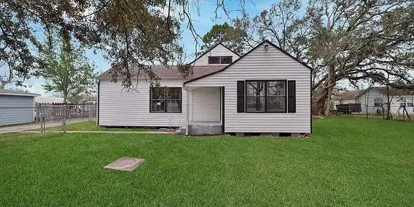1623 Main Street