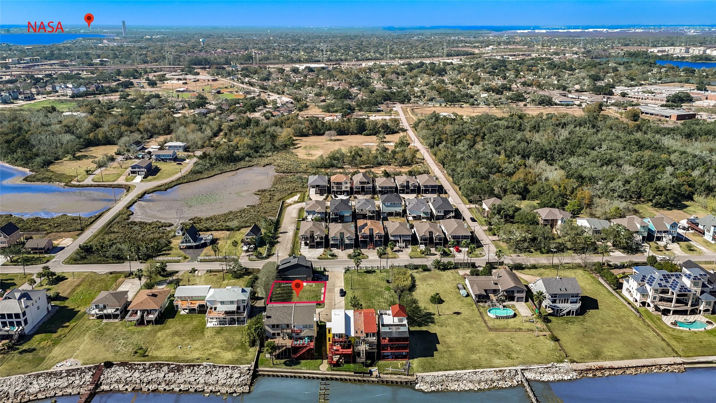 Image 2: This property offers sparkling views, coastal bre