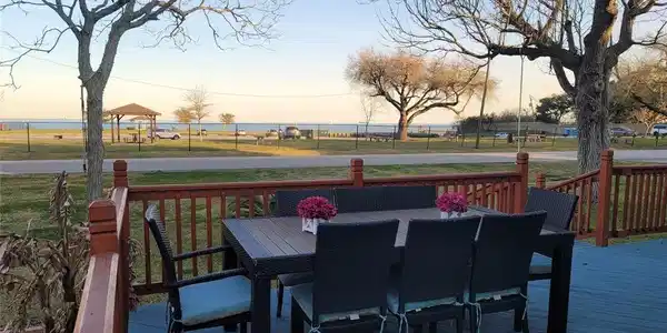 407 Bayshore Drive