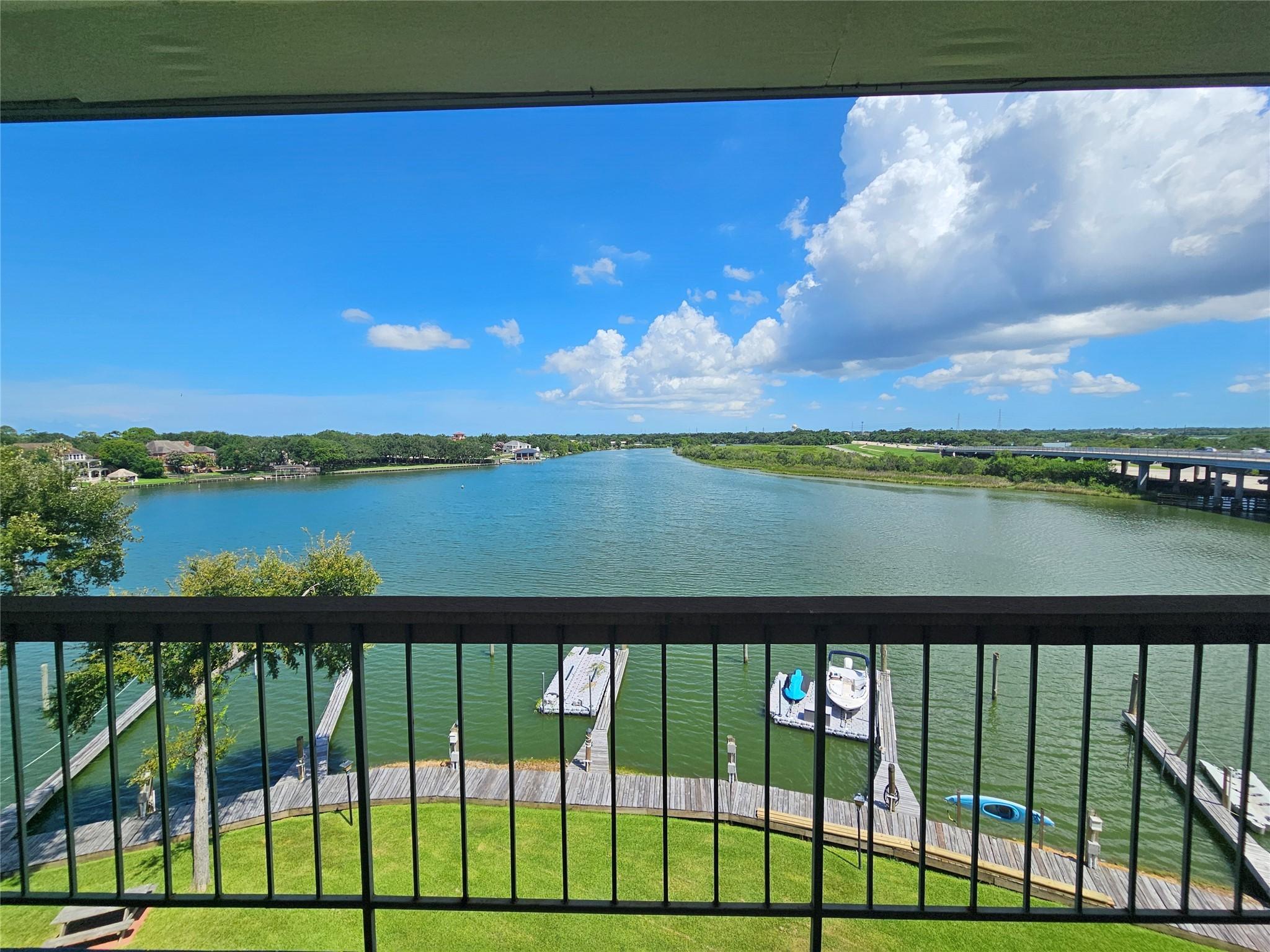 Image 1: Balcony
