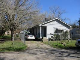 1211 Blackstone