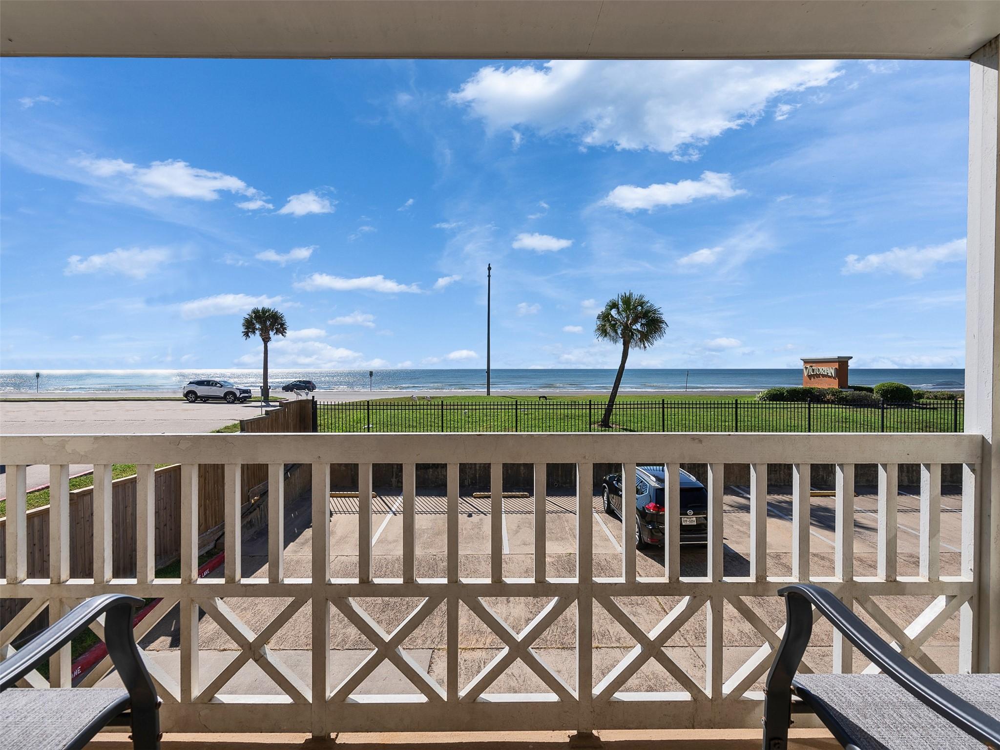 Image 3: Private Balcony with Fantastic Views