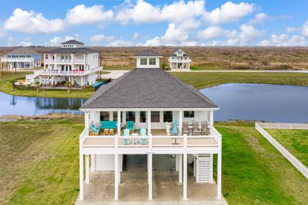 3833 Biscayne Beach Road