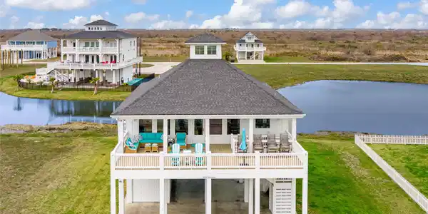 3833 Biscayne Beach Road