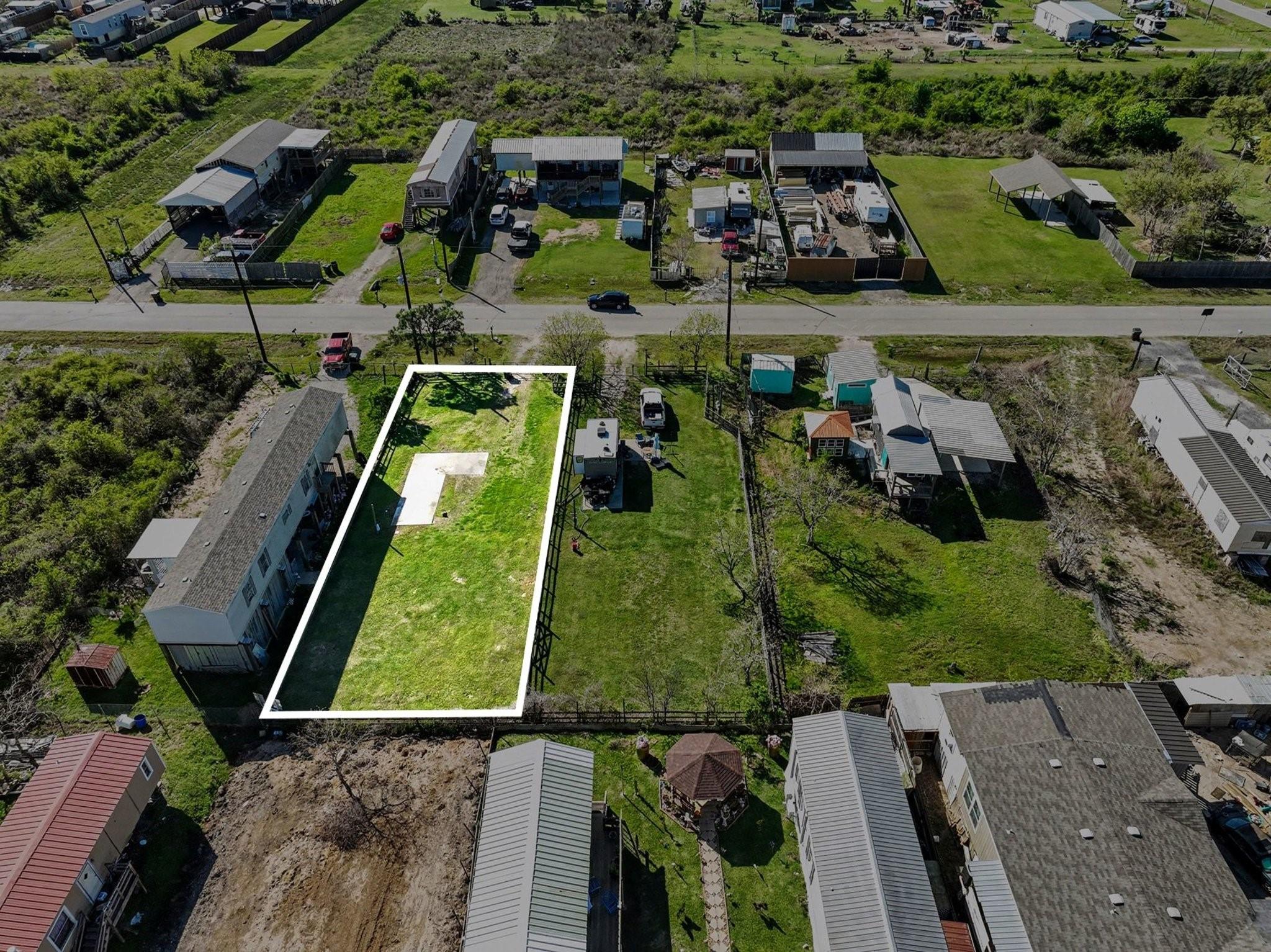 Image 4: Buyer to verify all info herein. Property lines e