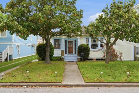 4217 Avenue T 1/2