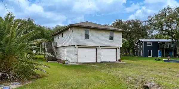 225 Swallow Drive