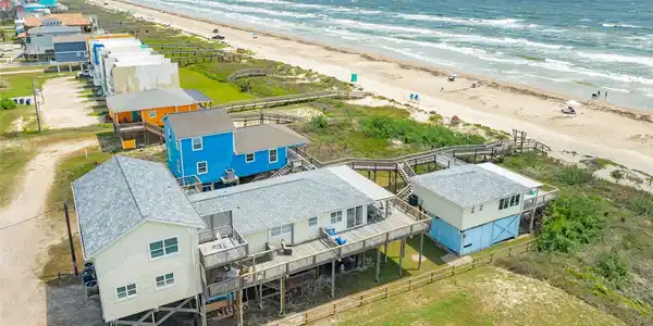 215 Spoonbill Place