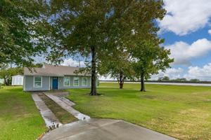 2 16th Avenue