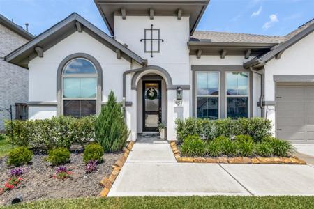 4923 Opal Sunset Court