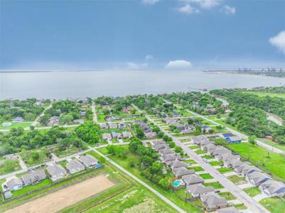 2 Bayshore Drive