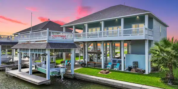 1295 Lagoon Drive