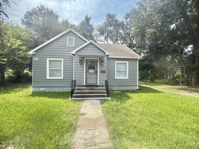 19 4th Avenue N