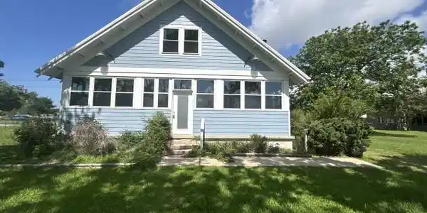 2203 E Bayshore Drive