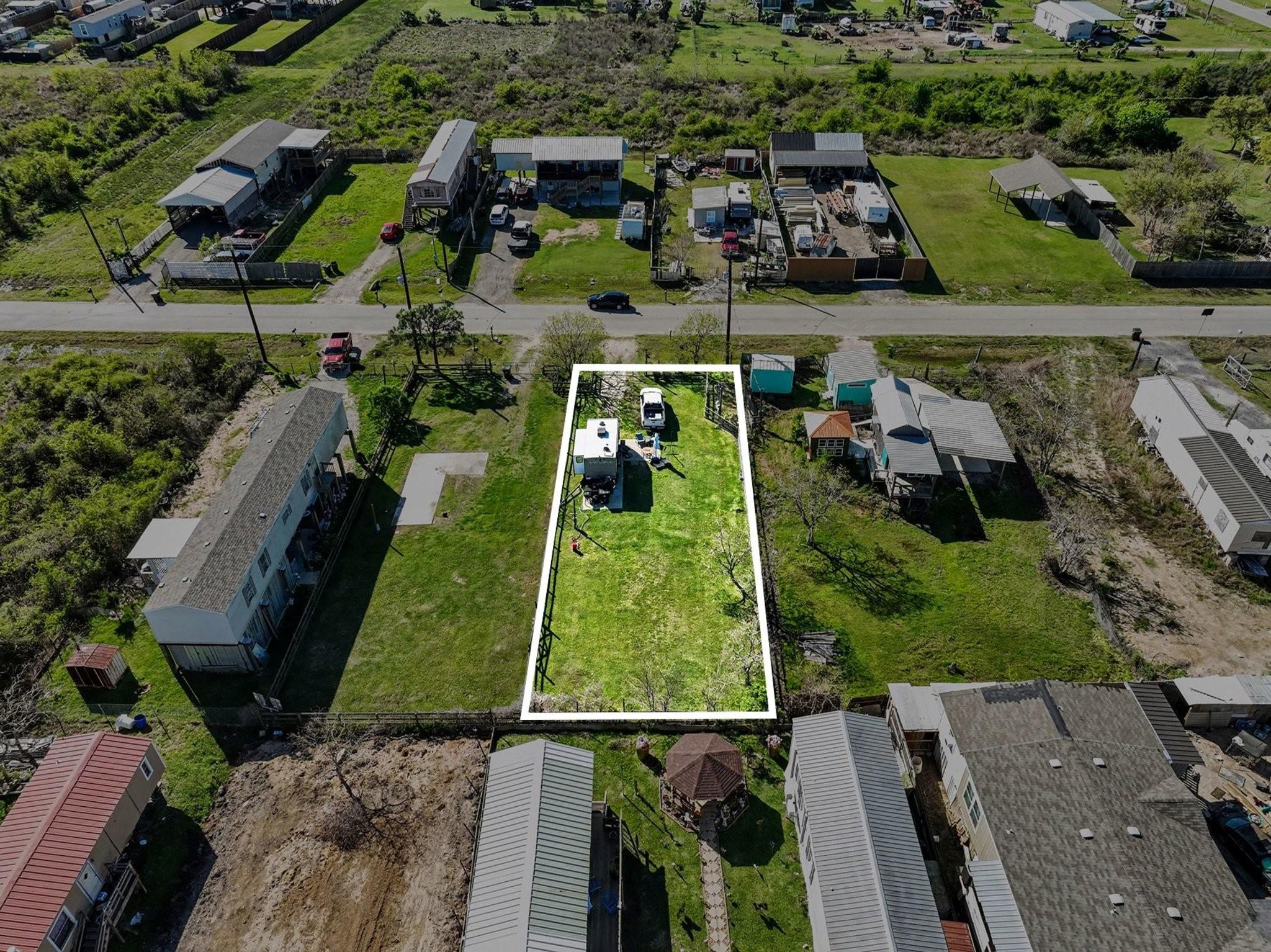 Image 4: Buyer to verify all info herein. Property lines e