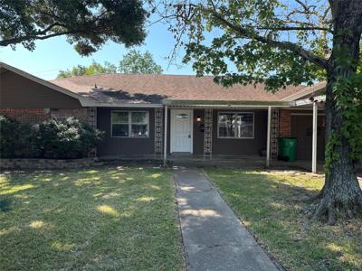 801 Elmwood Drive