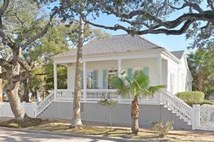 1208 25th Street