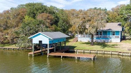 1727 Private Road 652