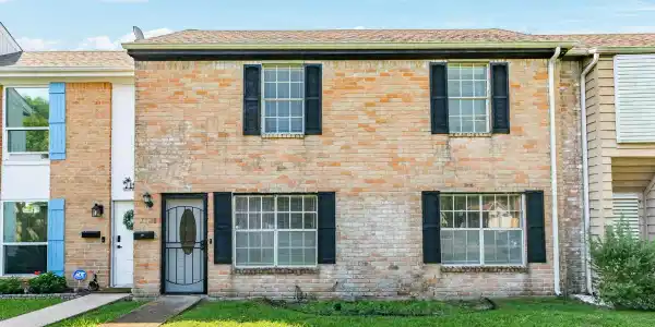1920 Back Bay Drive