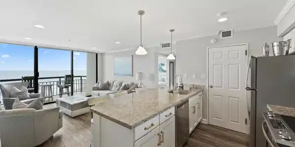 5220 Seawall Boulevard