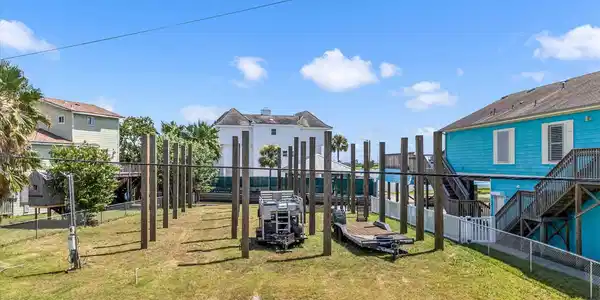 Image 4: Pilings are Set