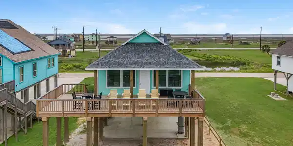 4723 Bluewater Drive