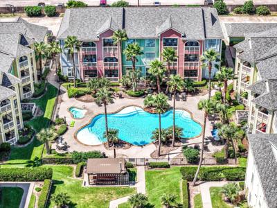7000 Seawall Blvd