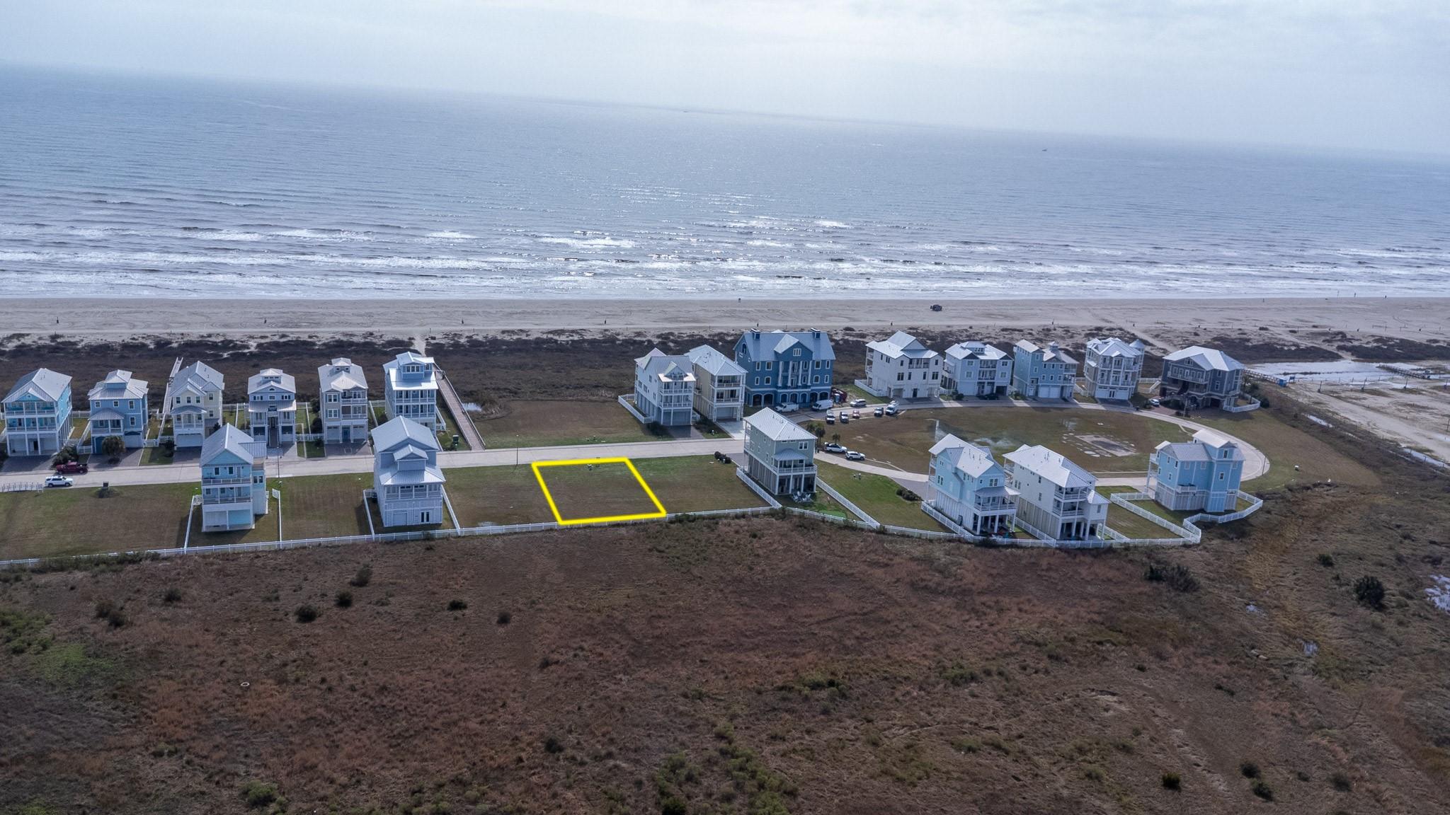 Image 3: 24 Grand Beach