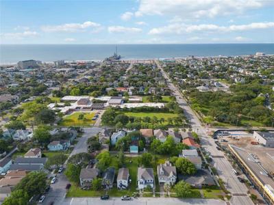 2617 Avenue M 1/2