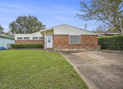 17 Manor Way
