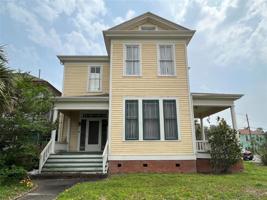 1227 Broadway Street