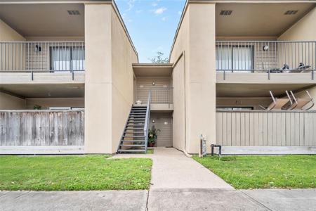 3300 Pebblebrook Drive