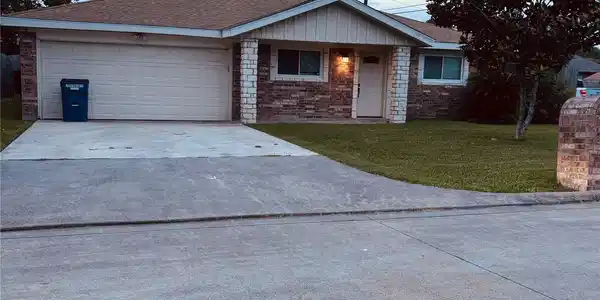 Image 2: Come on in!