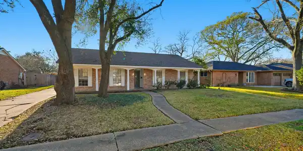 1927 Westlake Road