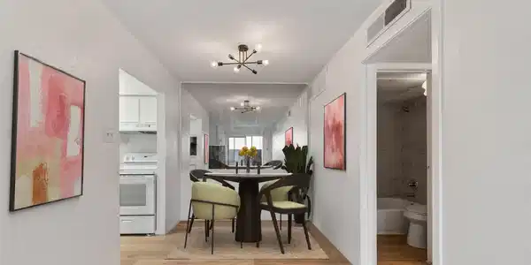 Image 3: Dining area (Virtually Staged)