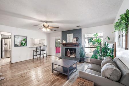 327 Whitecap Drive
