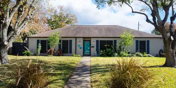 1846 Acacia Circle