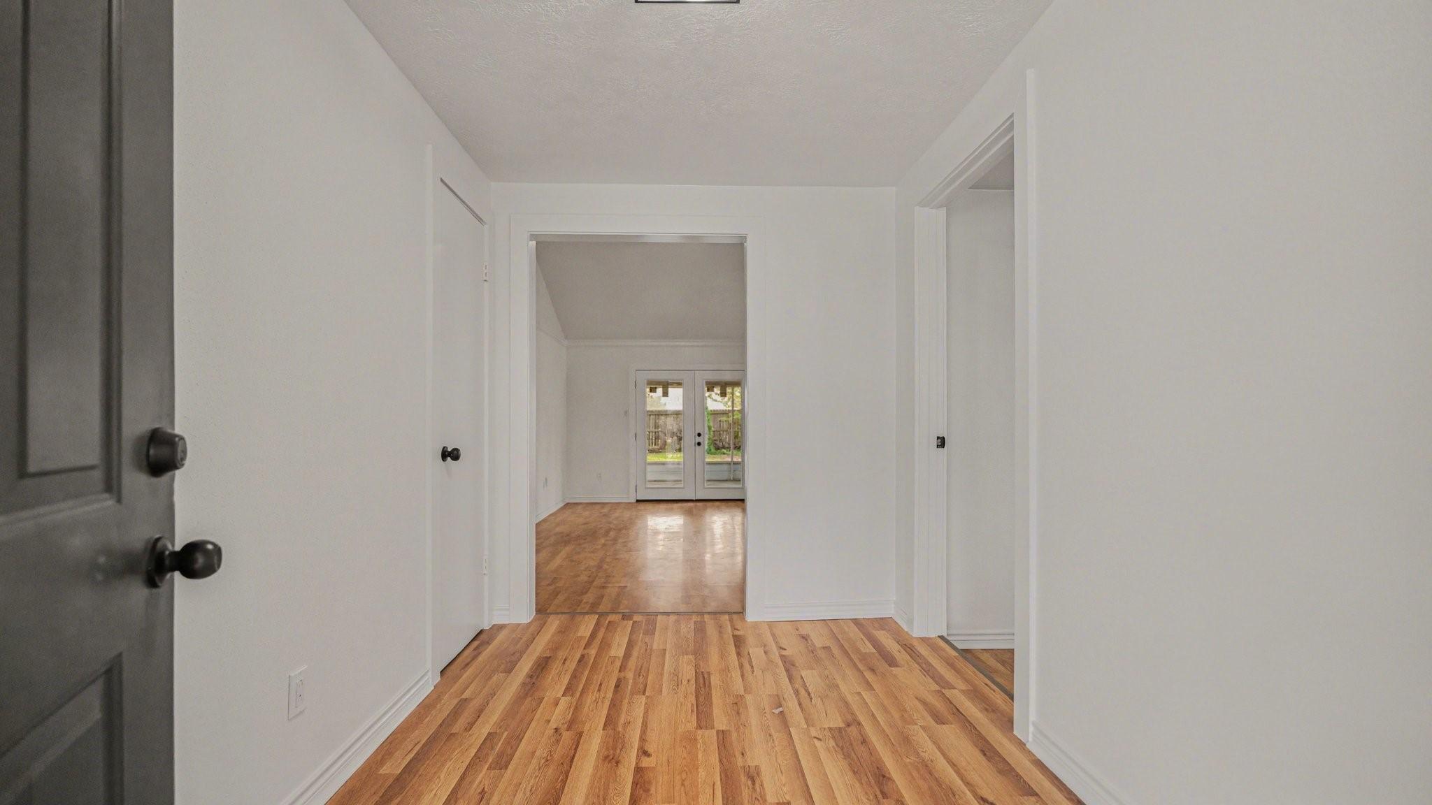 Image 3: Entrance Hallway