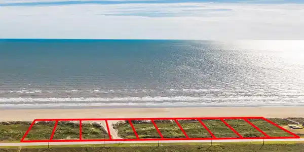 Image 4: LOT LINES ARE APPROXIMATE
