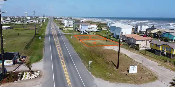 Image 2: Lots 10 & 11 Facing SE