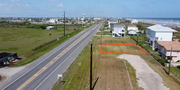 Image 3: Lot 10 Facing E toward Jamaica Beach