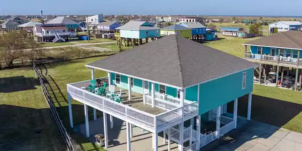 953 Surfside Drive