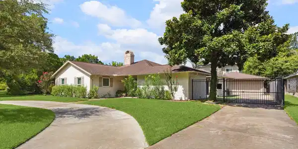 18438 Point Lookout Drive