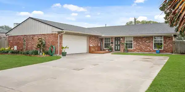 2841 Dominique Drive