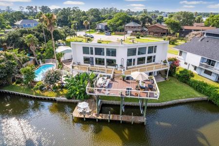 5009 Bayou Bend Drive