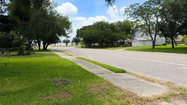 Image 3: Additional view of the generous 8,750 square foot