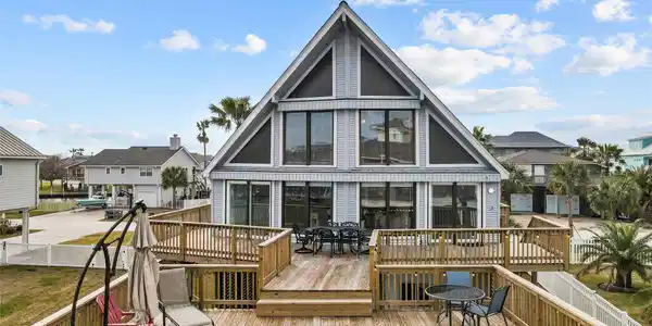 518 Paradise Drive