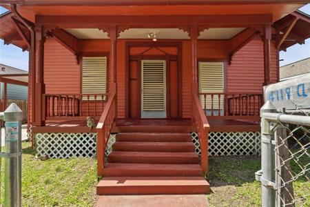 4119 Avenue Q 1/2